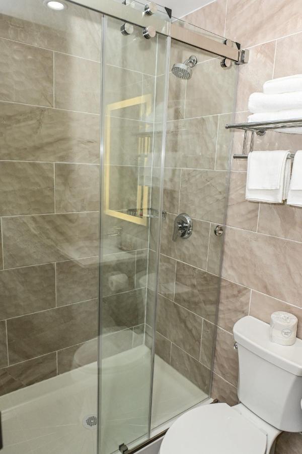 Days Inn By Wyndham Bronx Nyc Nowy Jork Zewnętrze zdjęcie